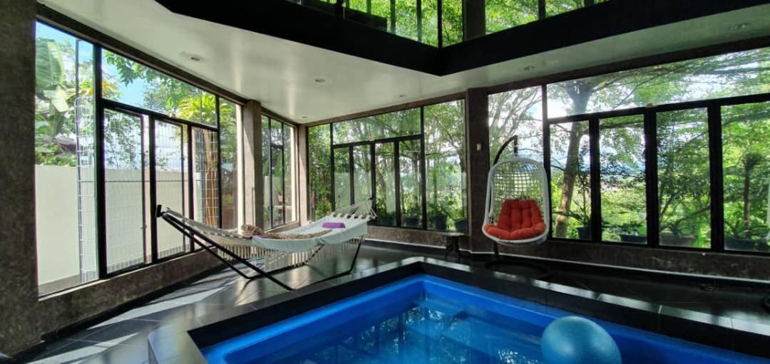 Zoo Villa With Private Pool @ Ampang Kl Экстерьер фото